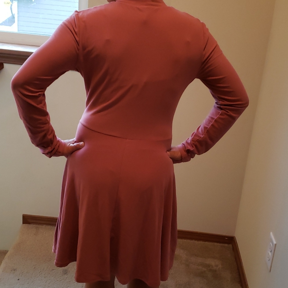 Dressed - Picture 3 of 3